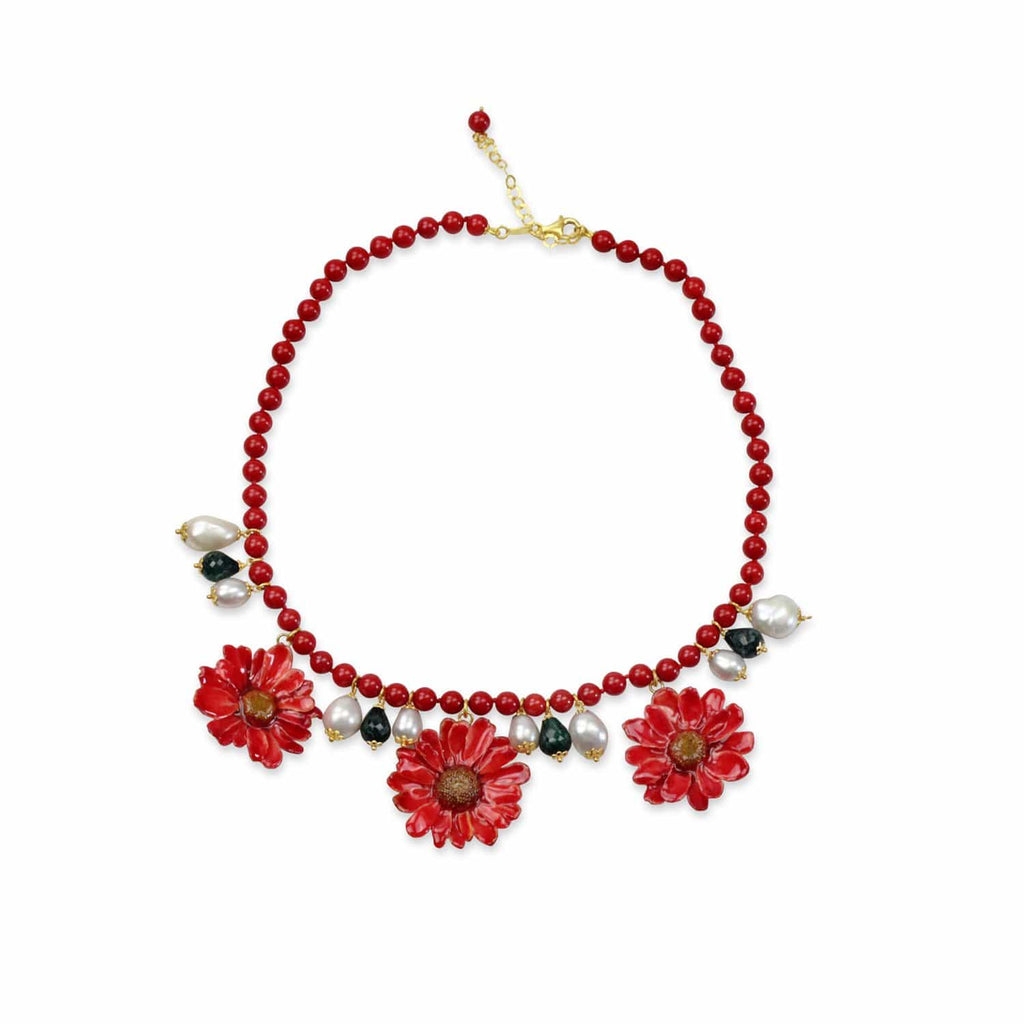 Natural Daisies and Pearl Necklace